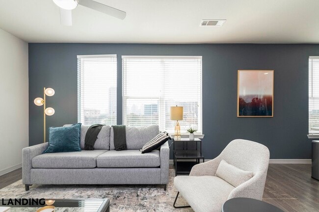 Building Photo - 6525 Ed Bluestein Blvd Unit 2216