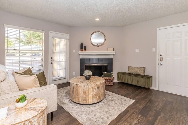 Building Photo - 8301 Boat Club Rd Unit 222