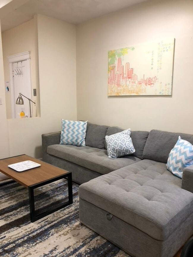 Building Photo - 109 Strathmore Rd Unit GO ID1355146P