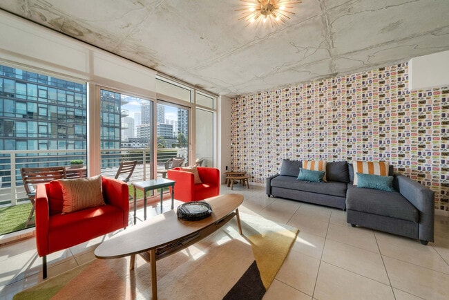 Building Photo - 3250 NE 1st Ave Unit SI FL6-ID1467684P