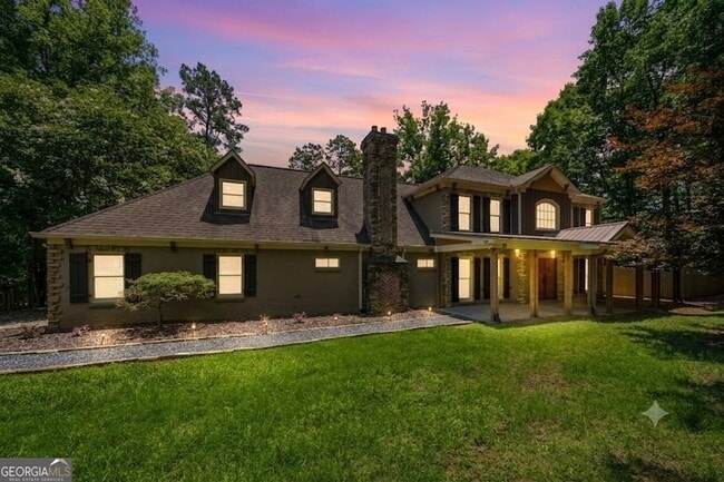 Photo - 250 Aspen Way