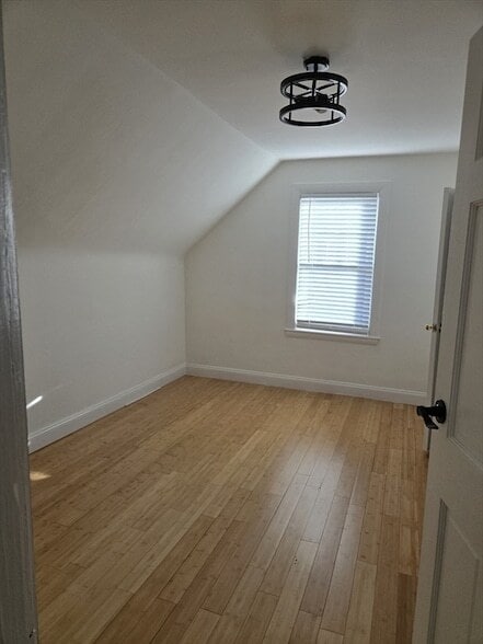 Photo - 137 Clapp St