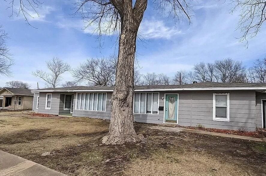 Photo - 128 Vandenburg Dr