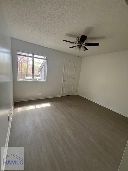 Photo - 910 Brett Dr