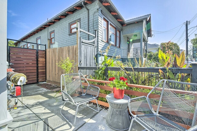 Photo - 532 52nd St Unit ID1304910P