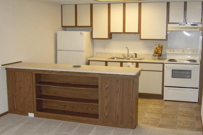 Photo - Arbors of Cortland, Howland