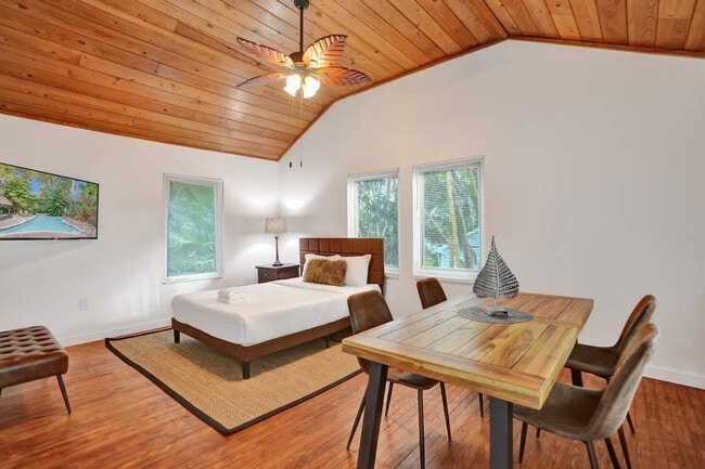 Photo - 1115 SW 4th St Unit SI ID1503929P