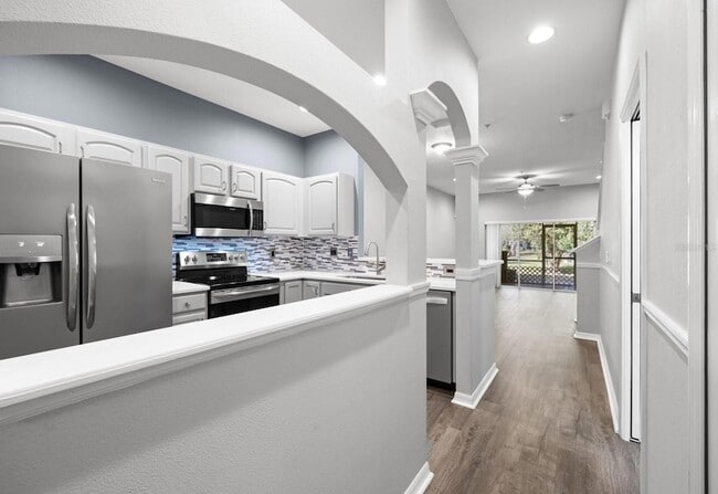 Photo - 11231 Kapok Grand Cir