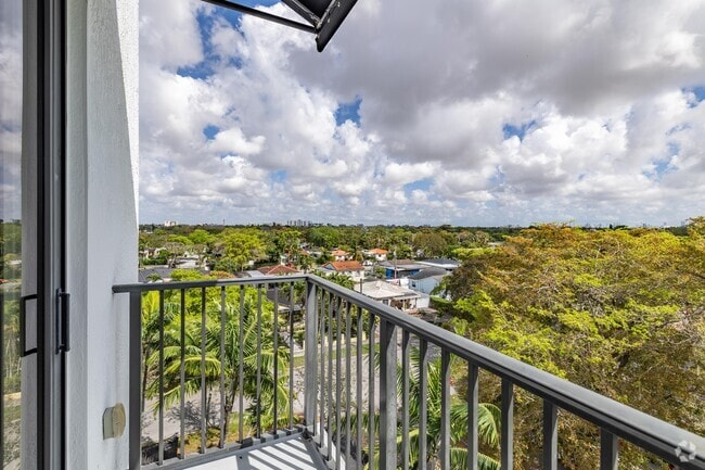 1BR, 1BA - 710SF - Balcony - Solena West Miami