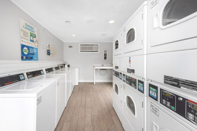 Photo - 4401 W Kennedy Blvd Unit SI ID1369906P