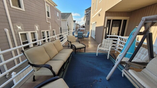 Photo - 104 S Avolyn Ave