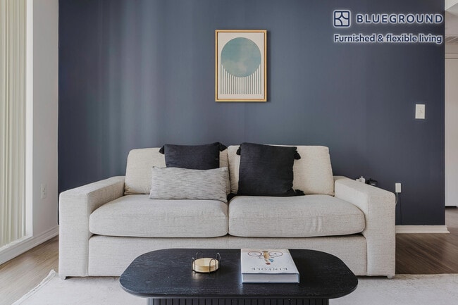 Photo - 850 N Randolph St Unit FL13-ID944