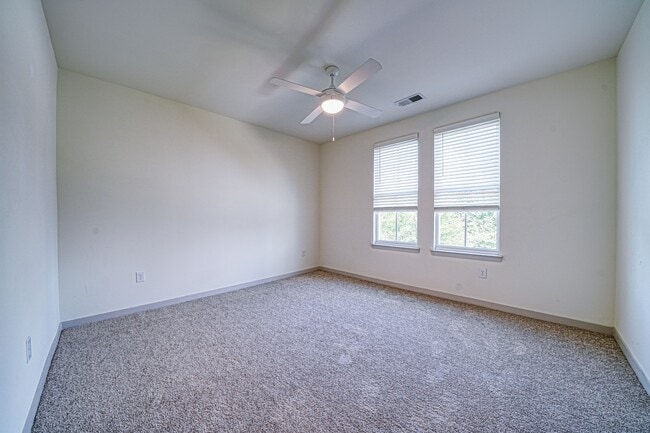 Photo - Lyric at Norton Commons Apartments