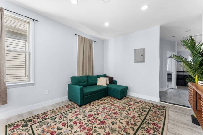 Photo - 23 Obrien Ct Unit ID1352469P