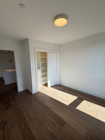 Photo - 1121 Dorchester Ave Unit 206