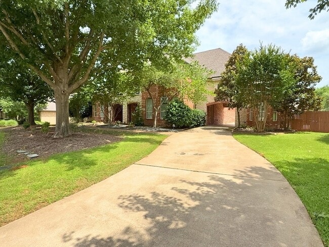 Photo - 1205 Golden Gate Dr