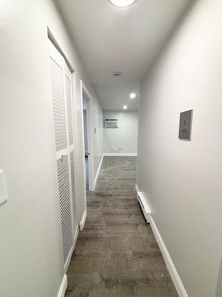 Photo - 75 Vine St Unit B4