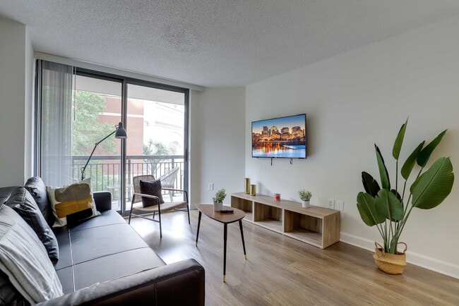 Building Photo - 801 15th St S Unit FL2-ID1022437P