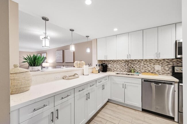 Photo - 601 N Ocean Blvd