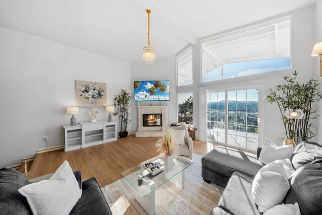 Building Photo - 1853 Penasco Rd Unit SI ID1465021P