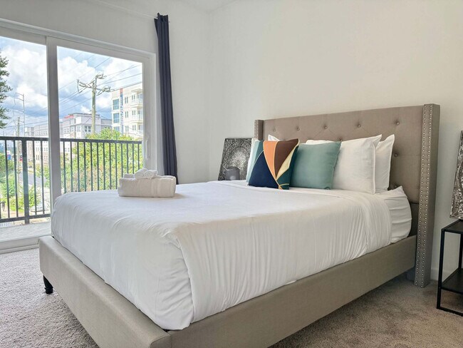 Photo - 542 Boulevard NE Unit ID1299400P