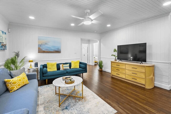 Building Photo - 1132 Carter Ave Unit ID1344553P