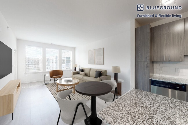 Photo - 820 Concorde Cir Unit SI FL3-ID9801A