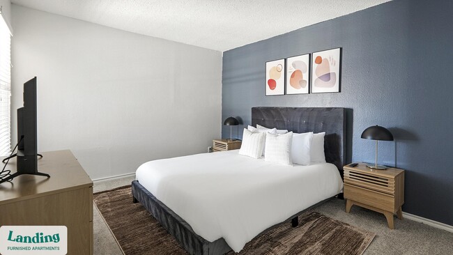 Photo - 1071 Clayton Ln Unit M1323