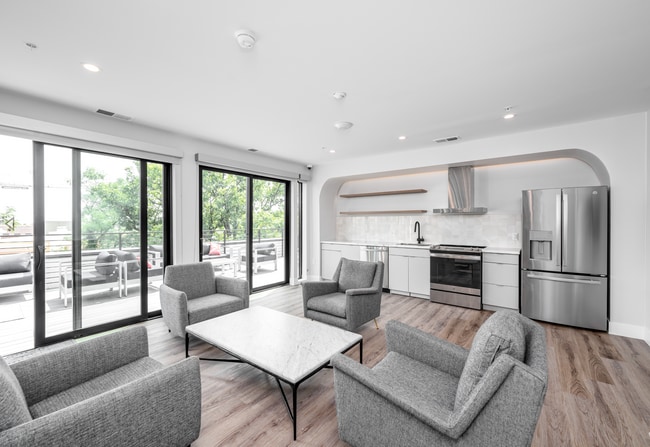 Photo - Cypress on Vine Furnished Rooms