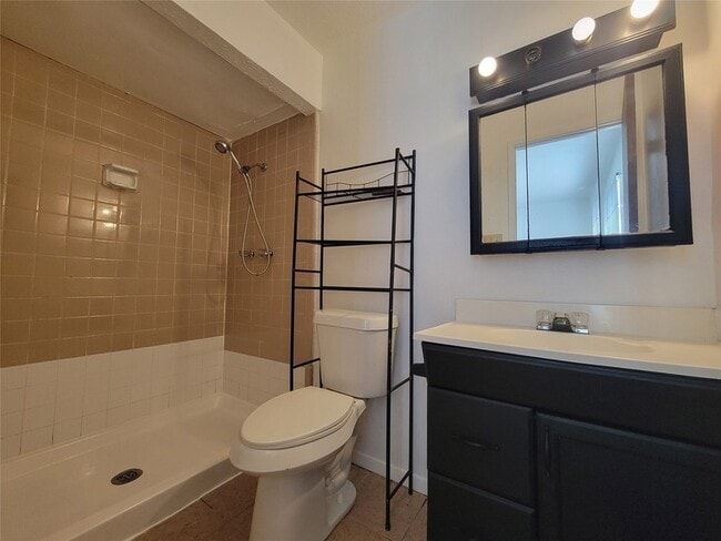 Photo - 424 Green Canyon Dr