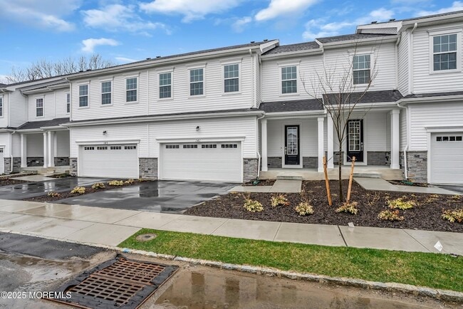 Photo - 173 Woolley Ct