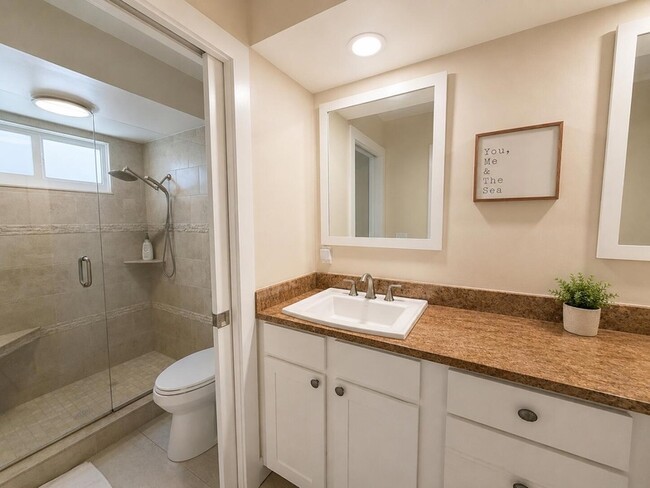 Photo - 6395 Garrett St