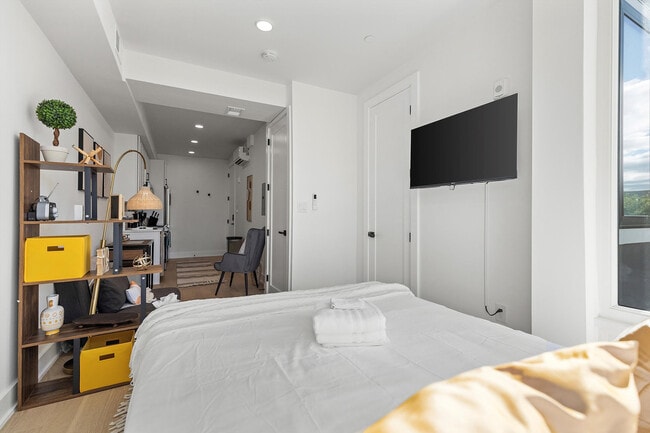 Photo - 1726 H St NE Unit ID1037751P