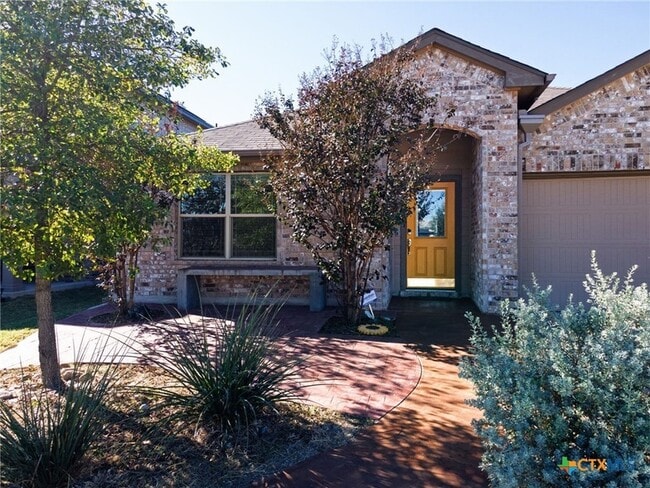 Photo - 1502 Shim's Blvd