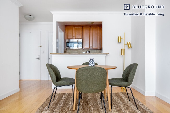 Photo - 60 W 66th St Unit FL16-ID459