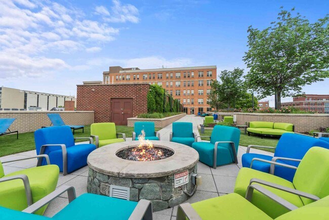 Rooftop Deck with Firepit, Grilling Stations, and Pool Table - The Swift at Petworth Metro