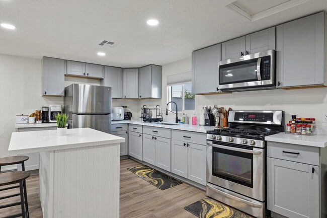 Photo - 4009 W Grant St Unit SI ID1244351P