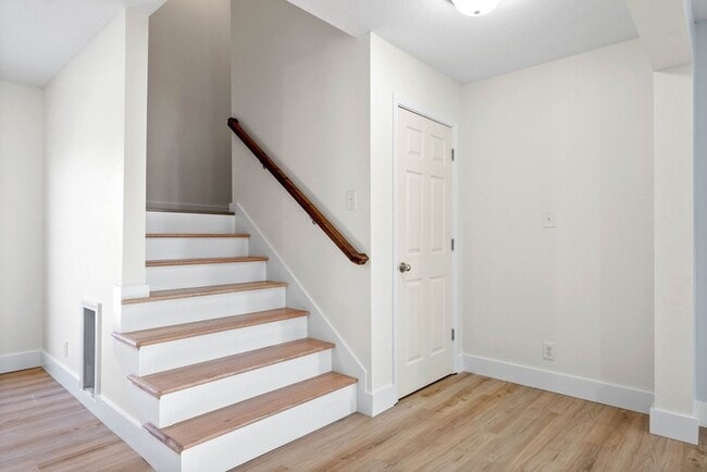 Photo - 112 Bob White Trail