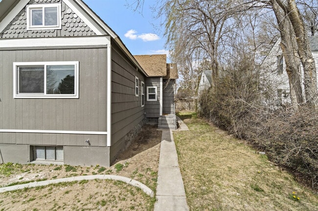 Photo - 523 18th Ave S Unit SI ID1308965P