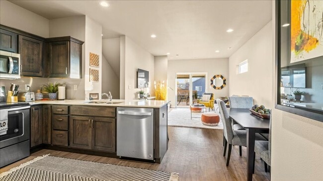 Photo - Summerland Twinhomes | Waterloo | Near Los...
