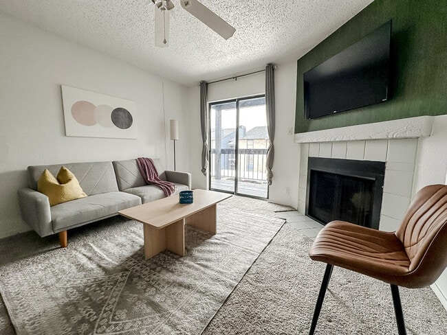 Photo - 1071 Clayton Ln Unit ID1256105P