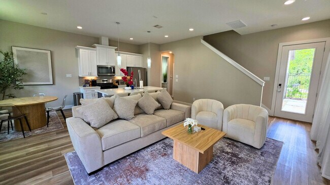 Photo - 8326 Curry Rd Unit ID1227052P