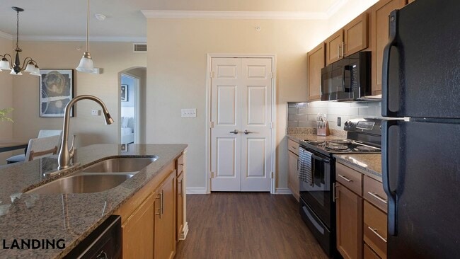 Building Photo - 2155 Arkansas Ln Unit 1233