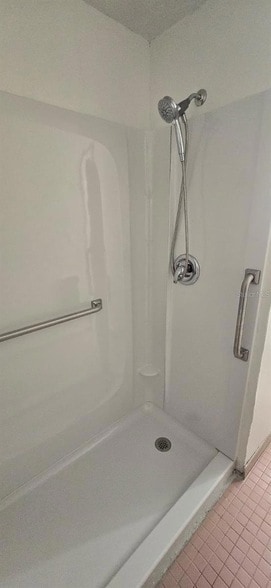 Photo - 9060 Alan Blvd