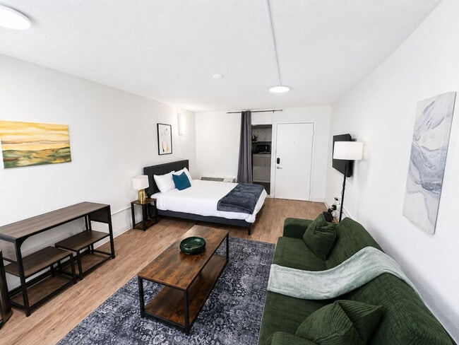 Building Photo - 824 Camino La Costa Unit SI ID1579764P