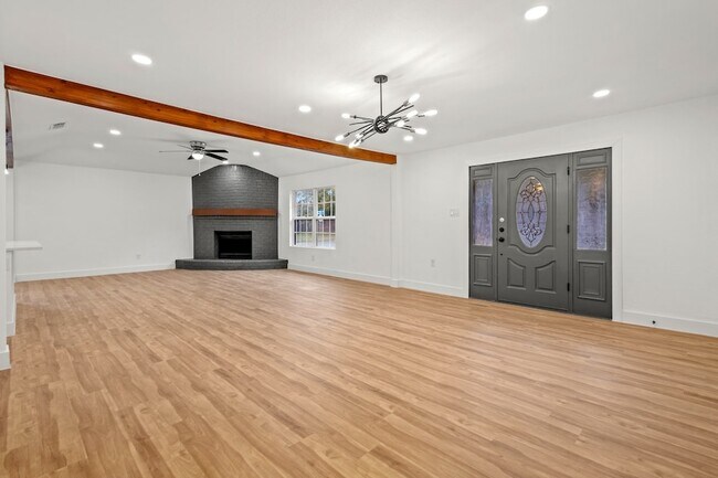 Photo - 6000 Cool Springs Dr