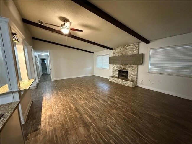 Photo - 306 Clover Dr