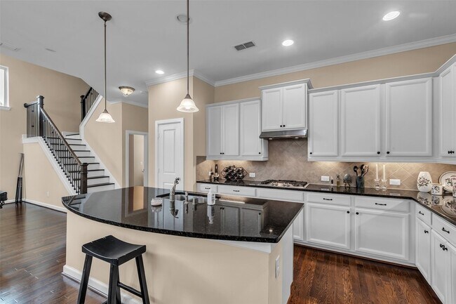 Photo - 8802 Narrow Leaf St