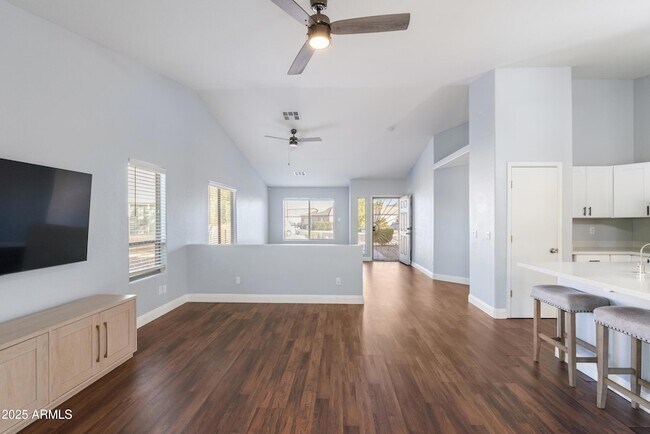 Photo - 1422 S 230th Ave