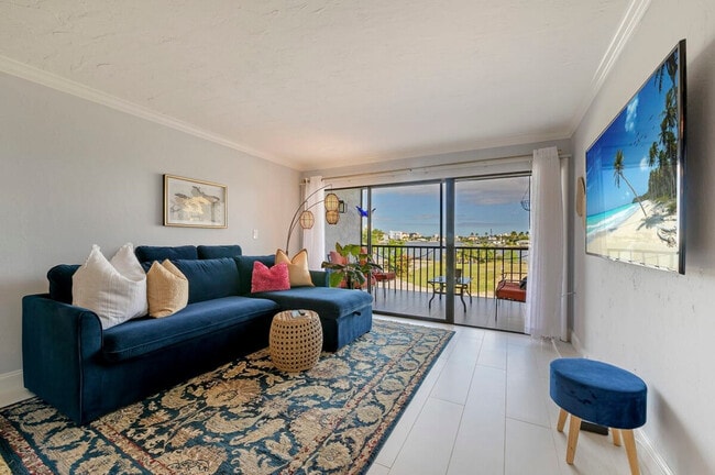 Building Photo - 260 Southbay Dr Unit ID1226371P